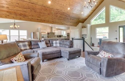 La Follette House | Lakefront Retreat: Private Dock, Pool & Spa Awaits You!