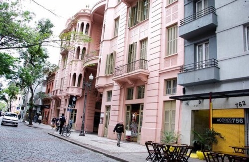 Centro Historico Apartment | Stylish Açores Flat Design with Spa and Pet-Friendly Options