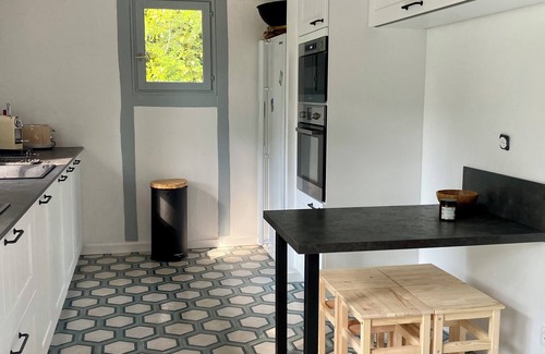 Levignacq Villa | Renovated Maison Landaise: Close to Beaches & Family Friendly