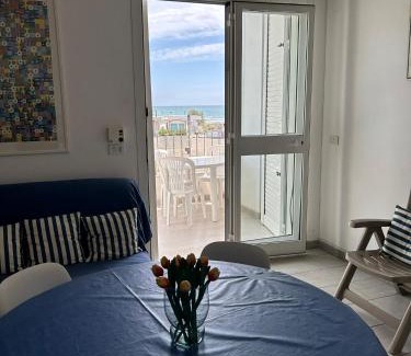 Campomarino di Maruggio Apartment | Beachfront Retreat: 4-Star Hotel Near Torre Saracena
