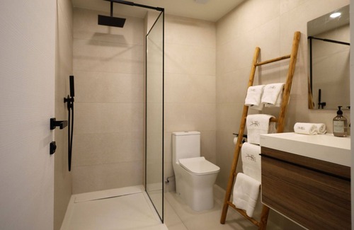 Beacon Hill Apartment | Family-Friendly A-101 at The Hills Residence with Pool