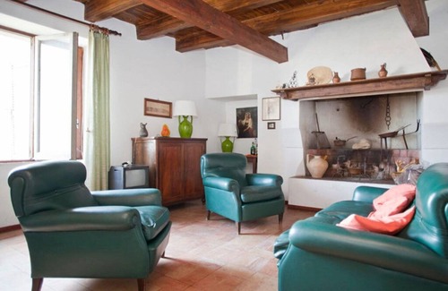 Monterubbiano House | Historic 16th Century Retreat in a Charming Marche Village