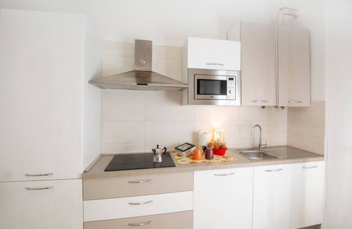 Pero Apartment | Ideal Family Retreat: 19 Min Walk to Milan Rho Fairgrounds