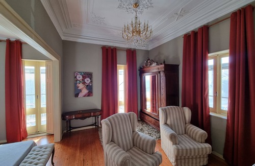 Leixões House | Family-Friendly Home Steps from Matosinhos Beach