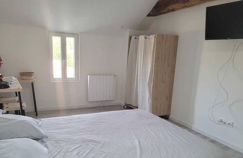 Marcillac House | A 2 pas de la Sortie 38 de L'autoroute Dans un Lieu Convivial et à la Campagne