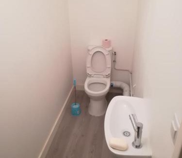 Sarcelles House | Convenient Hotel Just 20 Minutes from Paris