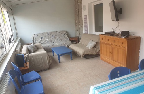 Fort-Mahon-Plage Apartment | Beachside Escape with Child-Friendly Amenities and Ocean Views