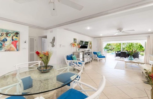 Folkestone Villa | A 3 bedroom fully renovated villa with a beautiful tropical garden