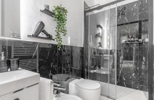 Crescenzago Apartment | A 3 min dalla Metro - Silenzio e Relax - Marble Noir