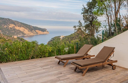 Aiguablava Apartment | Inviting A-31 Begur Aiguablava: Family-Friendly Getaway