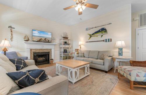 Litchfield by the Sea House | Beautiful 4-Bedroom House in Gated Litchfield By the Sea