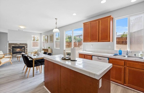 Victorville House | Family-Friendly 5-Bedroom Home in Victorville Awaits You