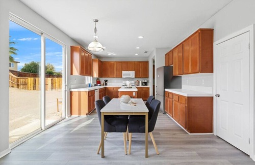 Victorville House | Family-Friendly 5-Bedroom Home in Victorville Awaits You