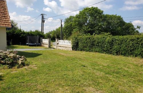 Cricqueville-en-Bessin House | Convenient Stay Near Pointe du Hoc - Rated 8.7/10