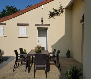 Cricqueville-en-Bessin House | Convenient Stay Near Pointe du Hoc - Rated 8.7/10