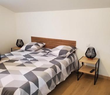 Cricqueville-en-Bessin House | Convenient Stay Near Pointe du Hoc - Rated 8.7/10