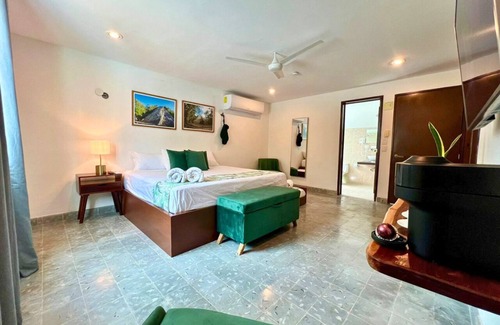 Merida Municipality Bed & Breakfast | Perfect Family Getaway Near Paseo Montejo - 10/10 Rating!