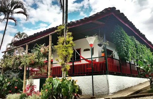 Montenegro Cottage | Discover Casa Tradicional: 5 Minutes from Parque del Café