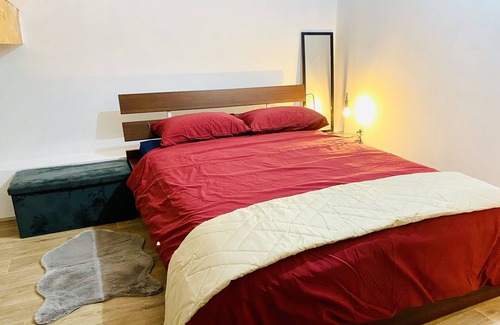 Nieuwrode House | Convenient 4-Bedroom Home with Terrace Near Charleroi Airport