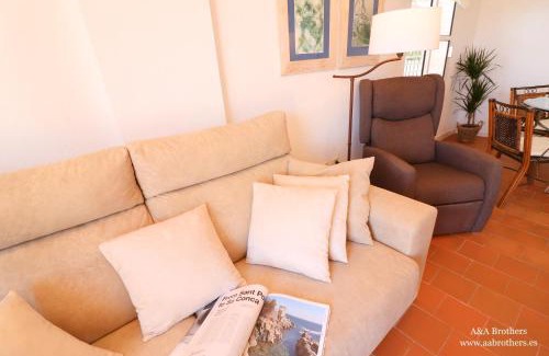 Platja d'Aro Apartment | Premier A&A Brothers Marina Port d'Aro: Guest Rated 9.8