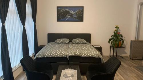 Rheine Apartment | Affordable A&A Fewo: Family-Friendly Getaway Awaits!