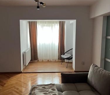 Alba Iulia Apartment | Family-Friendly A&A’s Crib: Rated 10/10 by Guests
