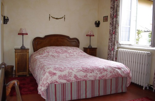 Saint-Etienne-des-Oullieres Other | Experience a Beaujolais Winemaker's House & Private Pool