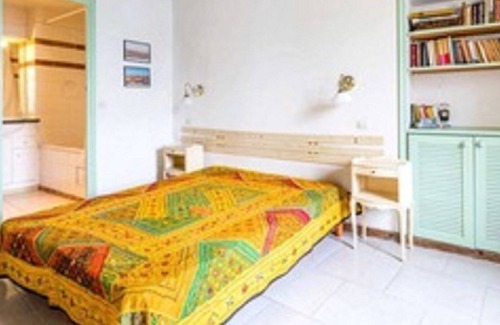 Erbalunga Hotel | Seaside Balcony Escape with Pool and Breakfast Included