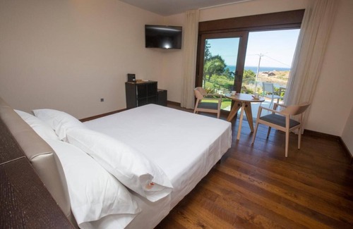 Canelinas Hotel | Discover A Ballenera de Caneliñas: Pool, Spa & Kids Welcome