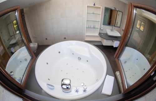 Canelinas Hotel | Discover A Ballenera de Caneliñas: Pool, Spa & Kids Welcome