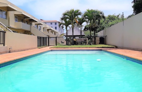 Westbrook Apartment | Prime Beachfront Getaway on the Northern Coast