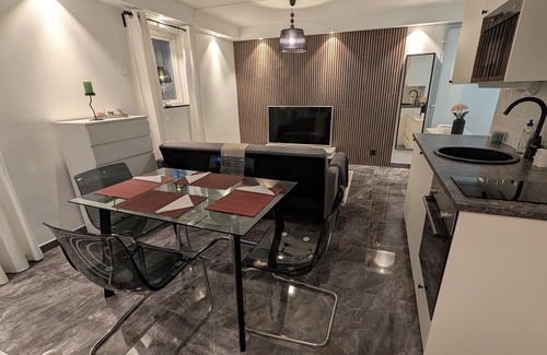 Upplands Vasby Municipality Apartment | A beautiful and renovated Alkov house with garden in Stockholms Stockholms län