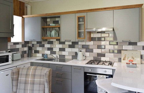 Linthwaite Cottage | Scenic Cottage with Breathtaking Colne Valley Views
