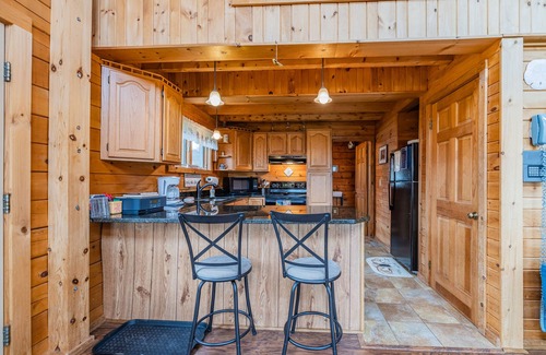 Penn Yan Cabin | Exceptional Log Cabin with Views of Keuka Lake & Great Amenities