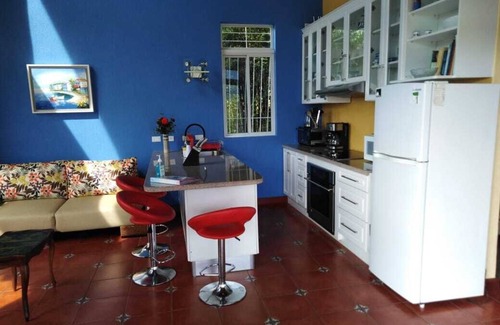 Orosi House | Delightful Retreat Near Orosi Thermal Pools with Spa