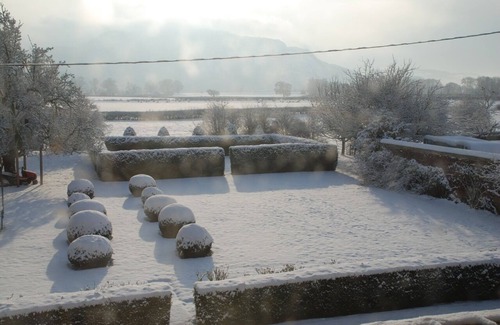 Llandrinio House | Historic Manor House Retreat with Pool & Pet-Friendly Stay