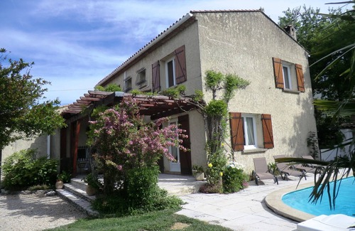 Vedene Villa | Discover Lou Brès en Provence: Guest Rated 9.8 with Spa & Pool