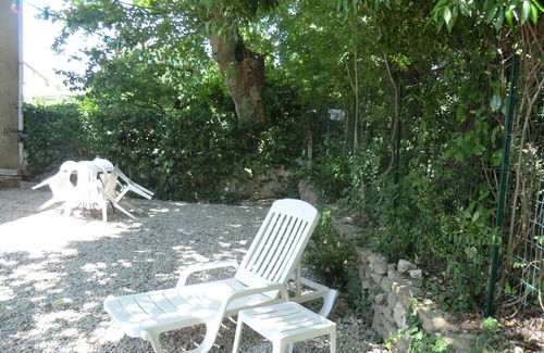 Vedene Villa | Discover Lou Brès en Provence: Guest Rated 9.8 with Spa & Pool