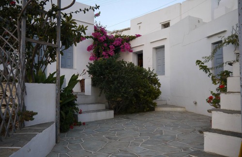 Apollonia Apartment | Charming Ocean View Retreat with Spa & Hot Tub Amenities