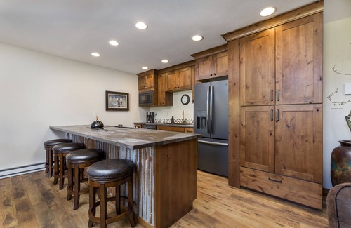 Purgatory Condo | Tranquil Mountain Retreat with Pool and Spa for Active Guests