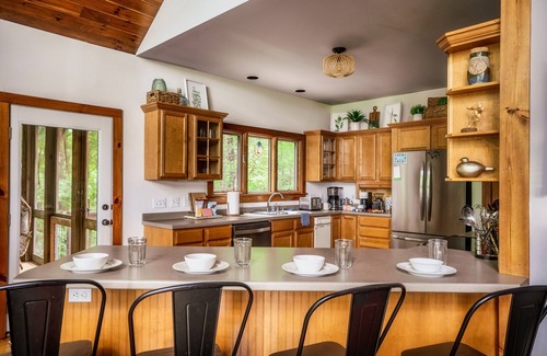 Townsend Cabin | Serene Smoky Mountain Retreat with Spa and Hot Tub