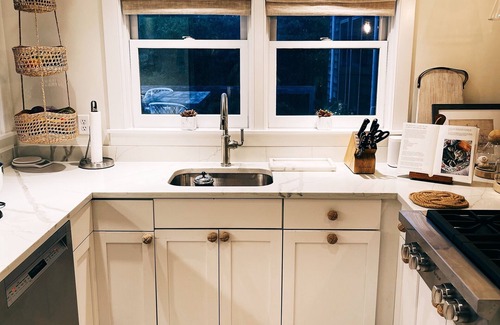 Siasconset House | Pet-Friendly Nantucket Summer Rental in Sconset Village