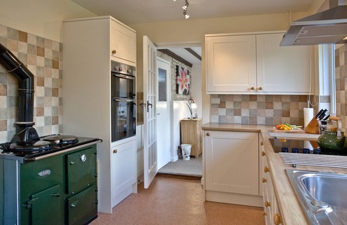 Osmington Mills Cottage | Refurbished Country House with Oceanfront Views & Pet Friendly