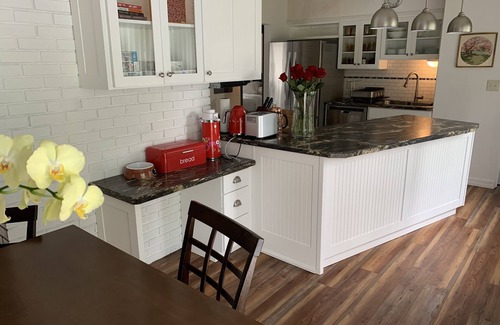 Brookings House | Discover Joy at Brookings: Pet-Friendly Family Getaway