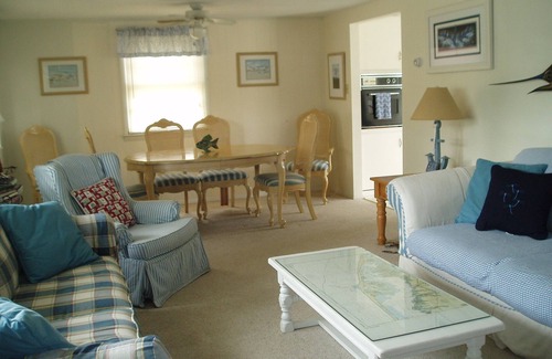 High Bar Harbor House | Ideal Boater's Retreat in High Bar Harbor with Ocean Views