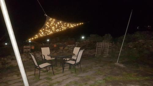Castro Caldelas House | Discover A Brava: Guest Rated 9.6, Pet-Friendly Retreat