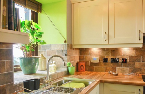 Penny Bridge Cottage | Relaxation Awaits at Bandrake Barn: Top-Rated Getaway