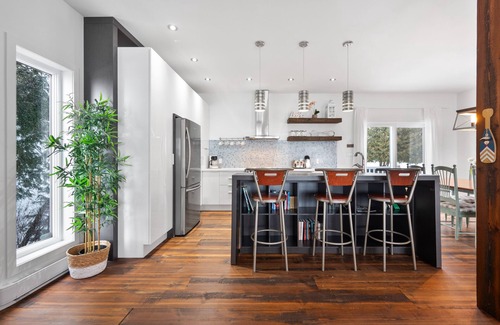 Venise-en-Quebec House | Unforgettable Retreat at Lake Champlain - Rated 10/10