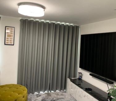 Stanford-le-Hope Apartment | Modern Home for 2-8 Guests with Child-Friendly Amenities