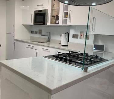 Stanford-le-Hope Apartment | Modern Home for 2-8 Guests with Child-Friendly Amenities